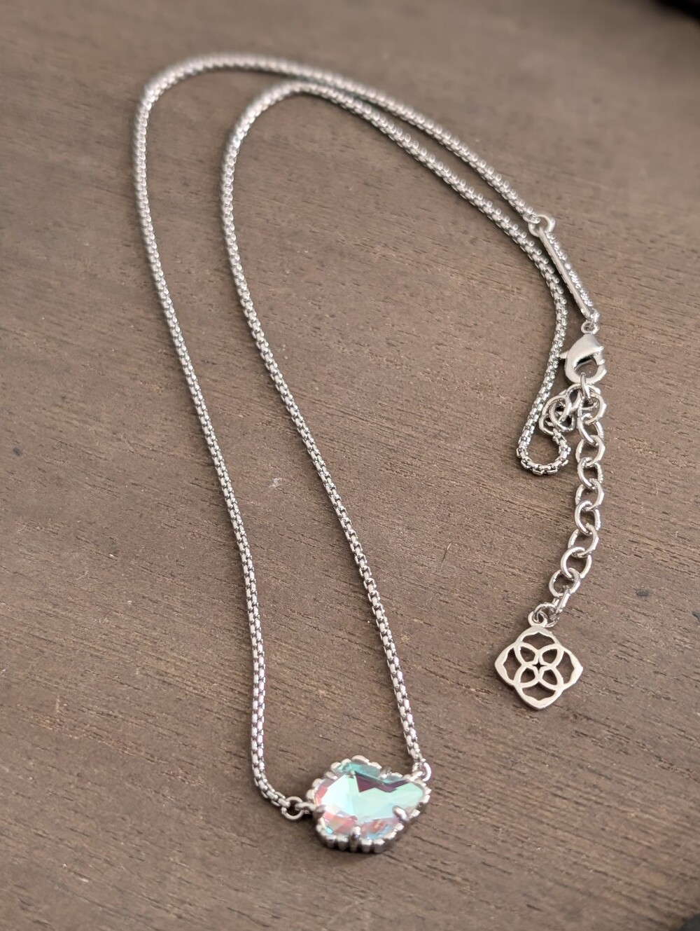 KENDRA SCOTT Silver Tess Dichroic Glass Pendant Necklace